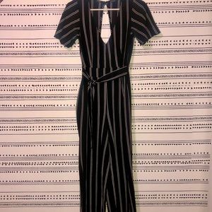 Short sleeve jumpsuit